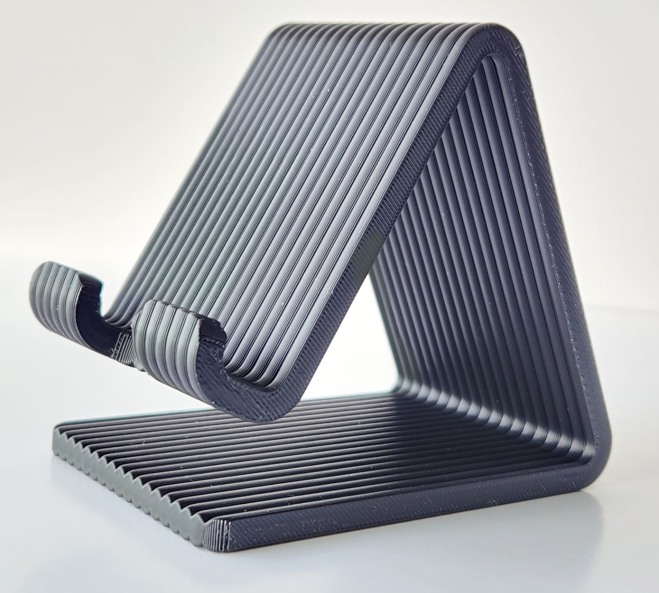 Minimalist Phone Stand, photo 2