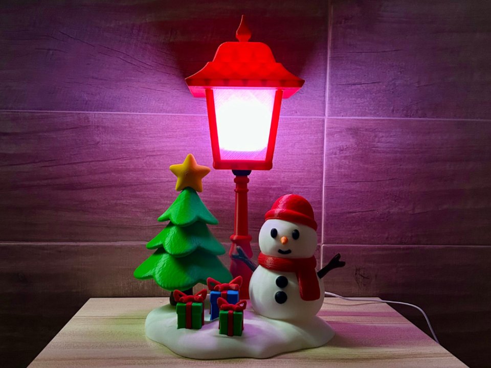 Christmas diorama lamp