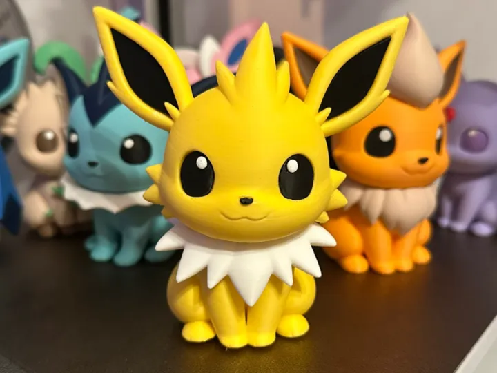 Chibi Jolteon Figure