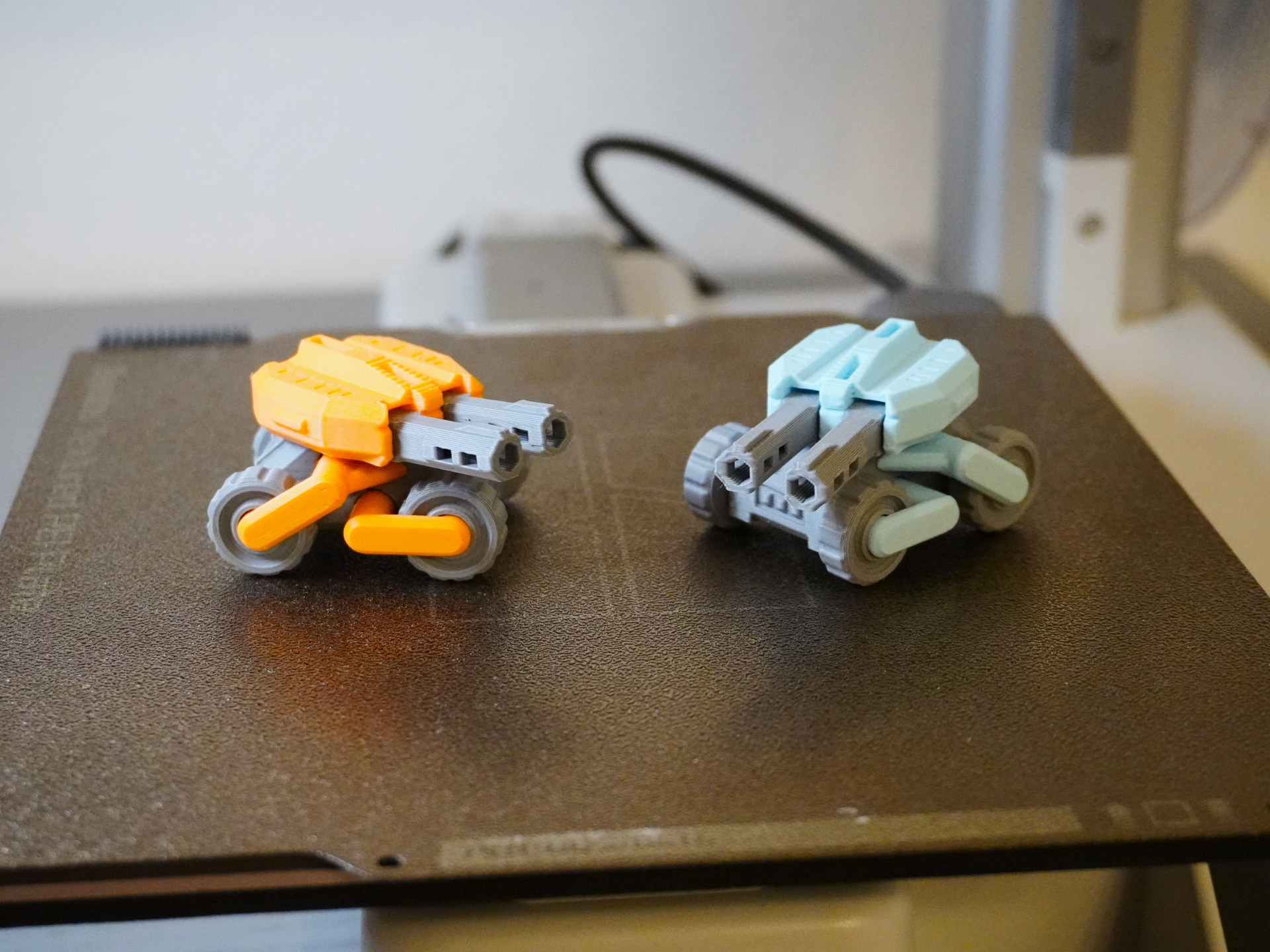 Racer Tank Mech Model Kit, photo 2