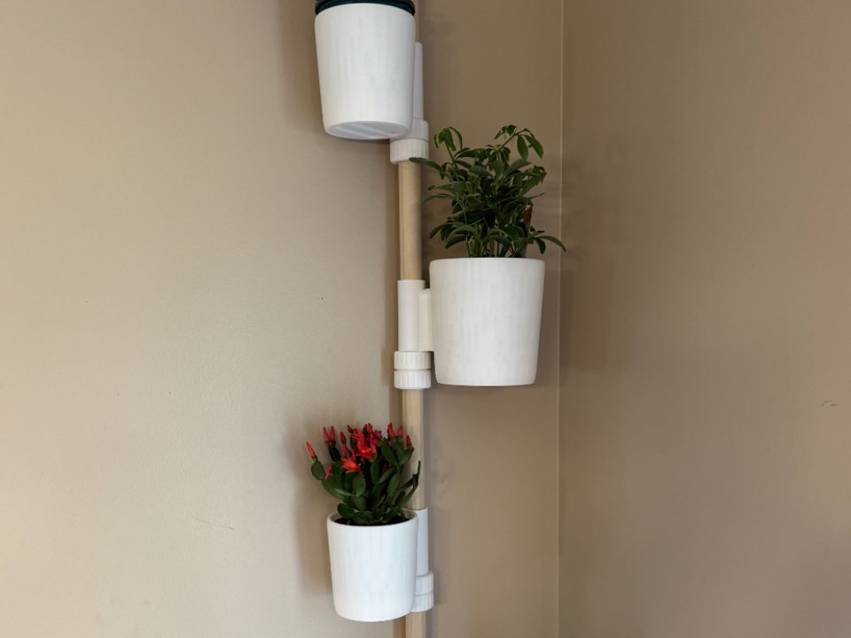Modular planter with stems