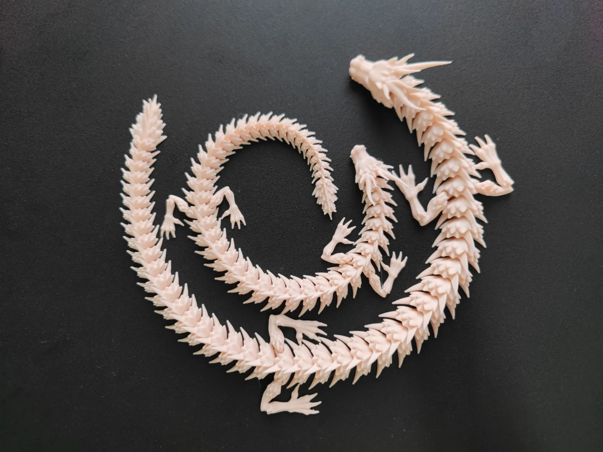 Articulated White Dragon, photo 5