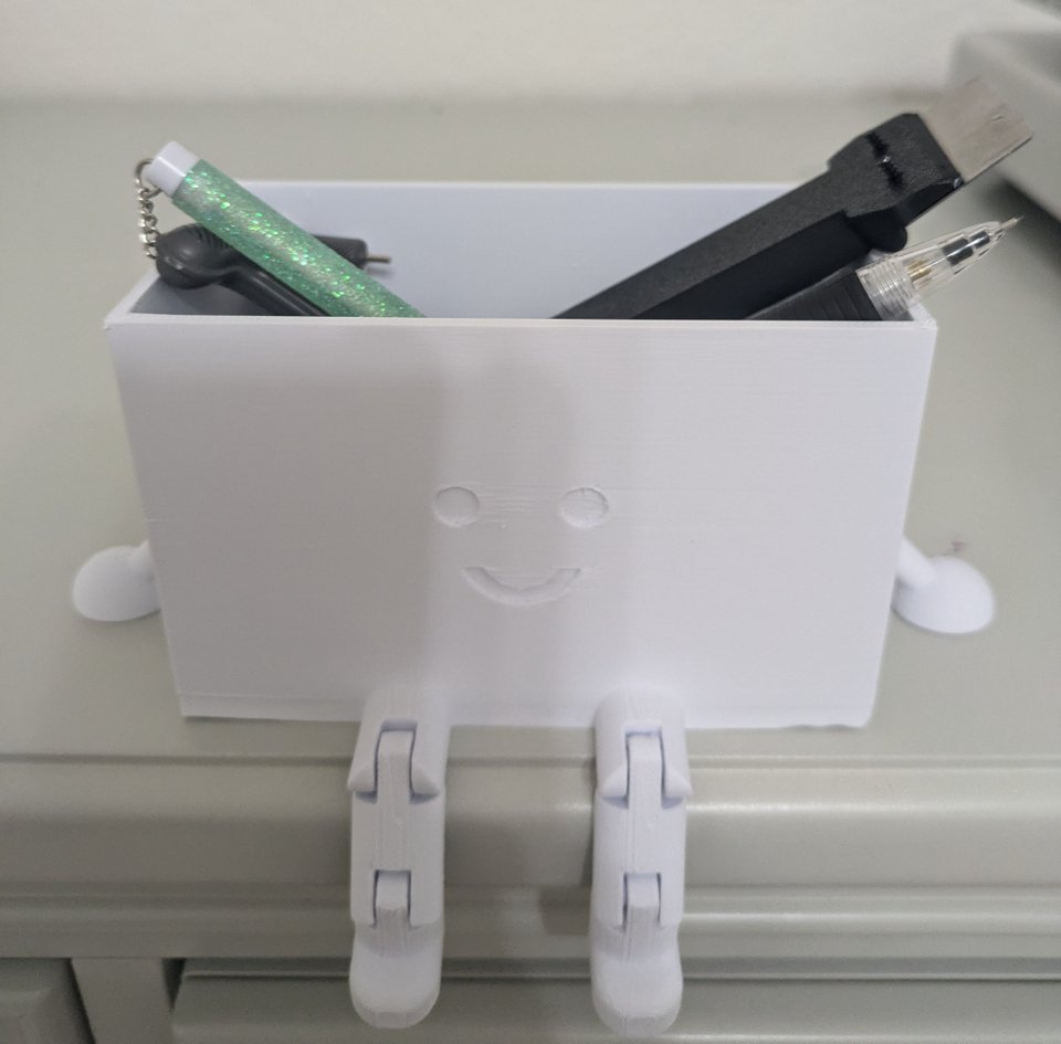 Organizador com pernas articuladas