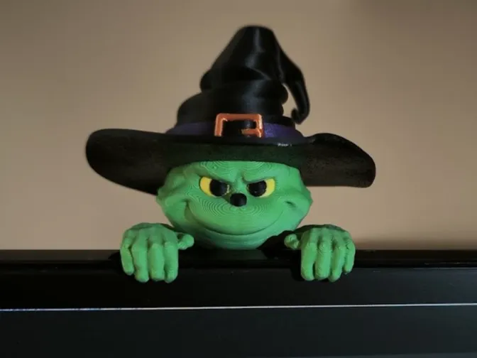 Monitor Peeker Grinch Decor