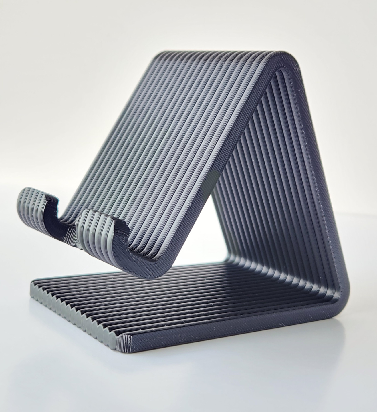 Minimalist Phone Stand, photo 3