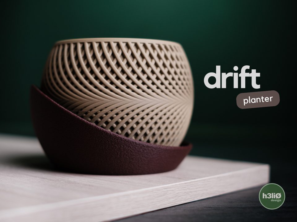 Raised Planter with Wraparound Tray