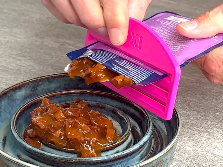 Pet Food Pouch Squeezer