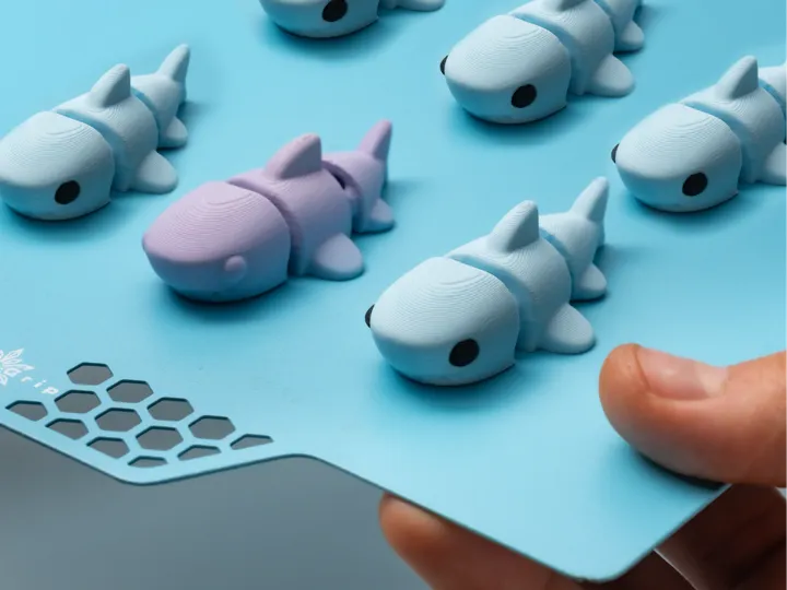 Mini Articulated Shark