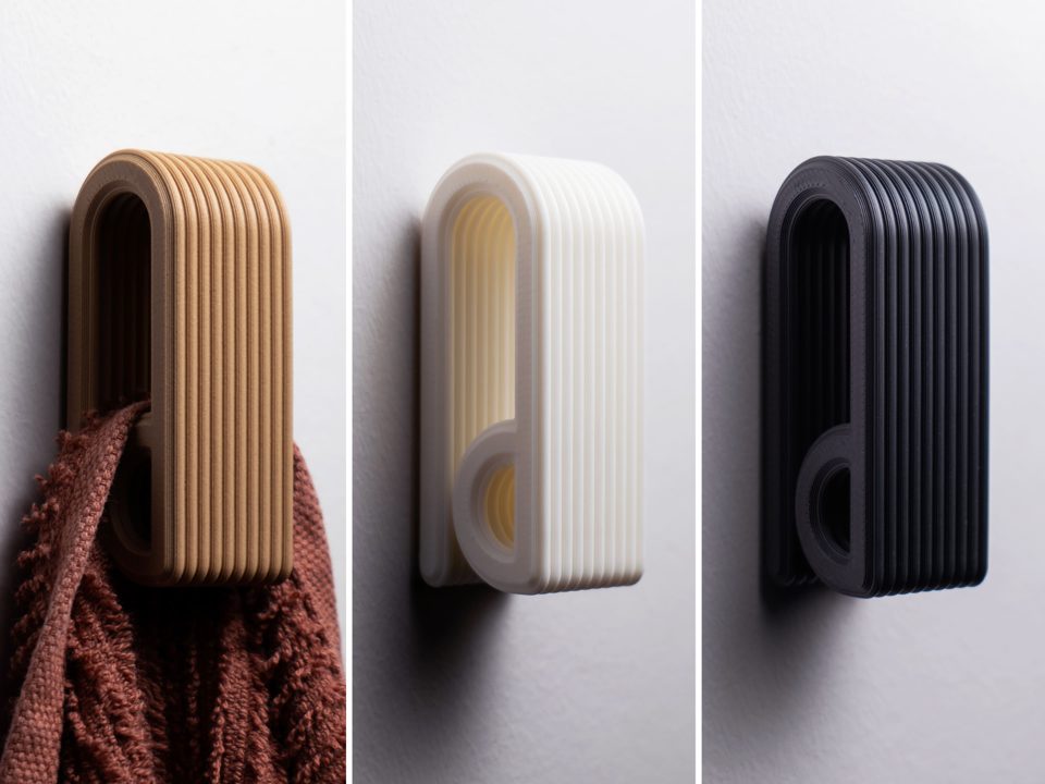 Pressure-Locking Towel Hanger